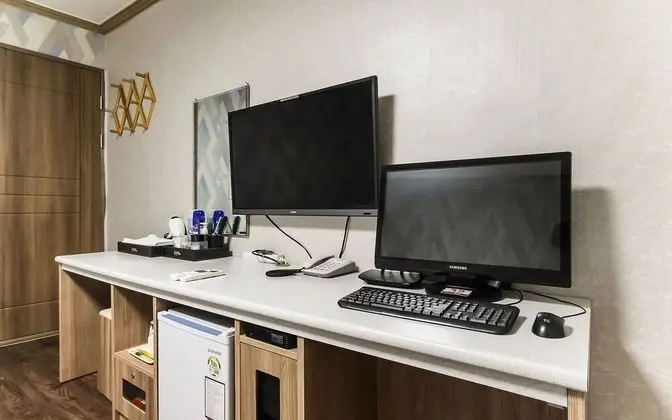 Oda (Twin (Double + Single))