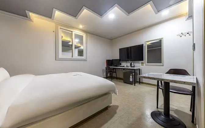 Oda (Style Room (Styler-Samsung DF60R8300D)
