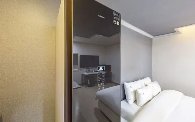 Oda (Style Room (Styler-Samsung DF60R8300D)