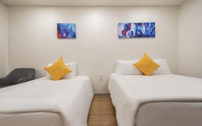 Oda (Superior Twin 2PC (4K 65 "smart TV&LG)