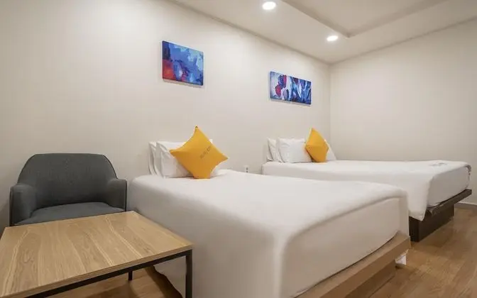 Oda (Superior Twin 2PC (4K 65 "smart TV&LG)