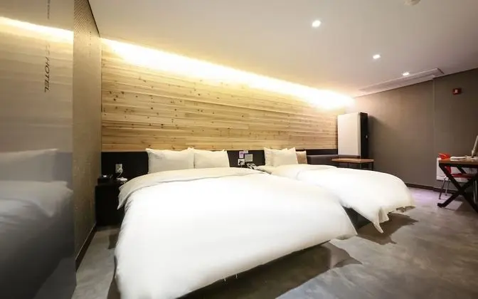 Oda (Special room (styler Netflix availabl)