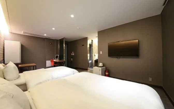 Oda (Special room (styler Netflix availabl)