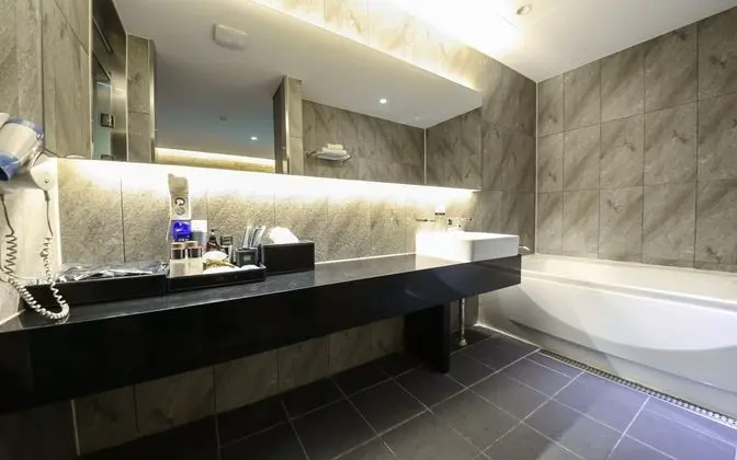 Oda (Special room (styler Netflix availabl)