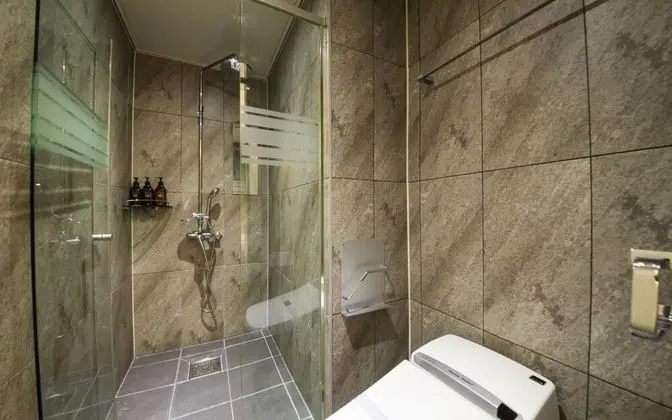 Oda (Special room (styler Netflix availabl)