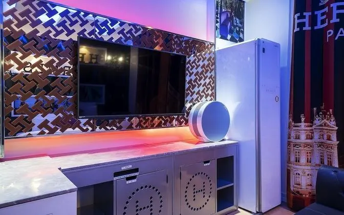 Oda (Premium-Drive-in (styler air purifier)