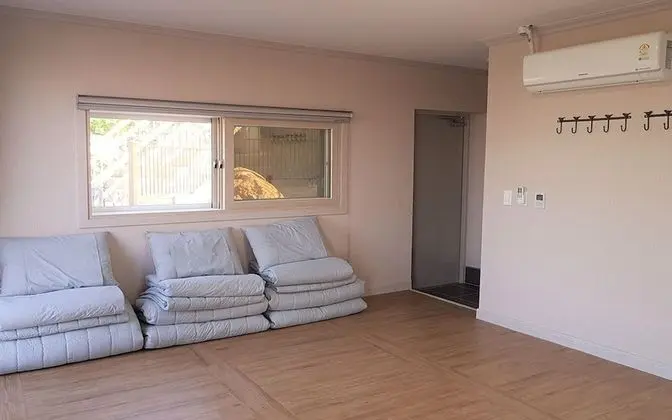 Oda (Full of Sunshine Room)