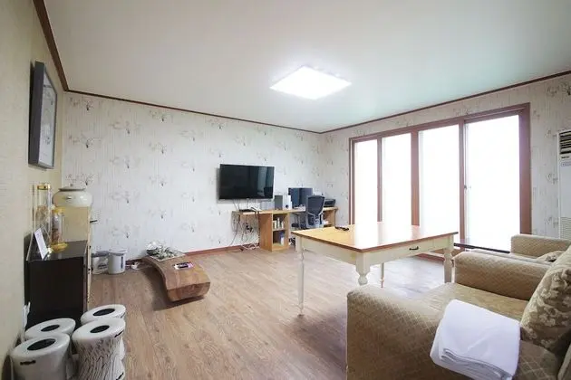 Oda (Penthouse (106))