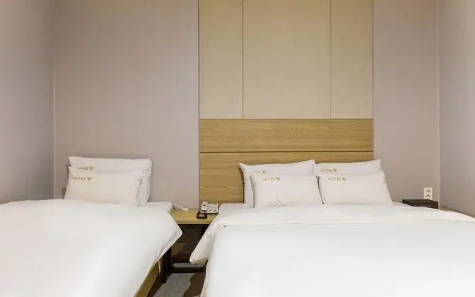 Oda (Deluxe A (Twin Bathtub PC))