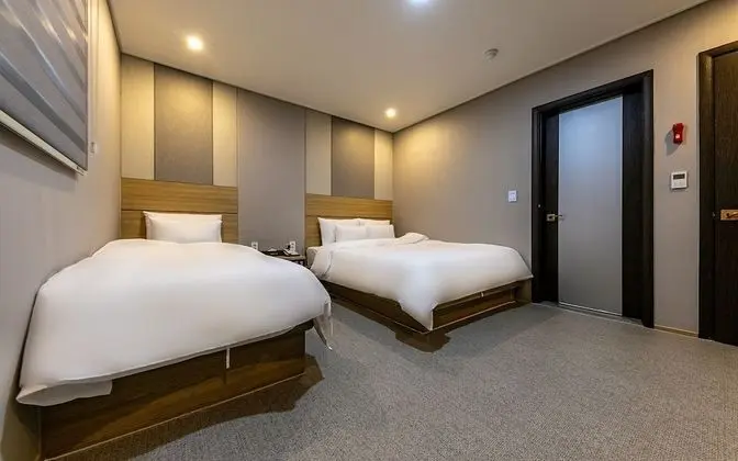 Oda (Deluxe A (Twin Bathtub PC))