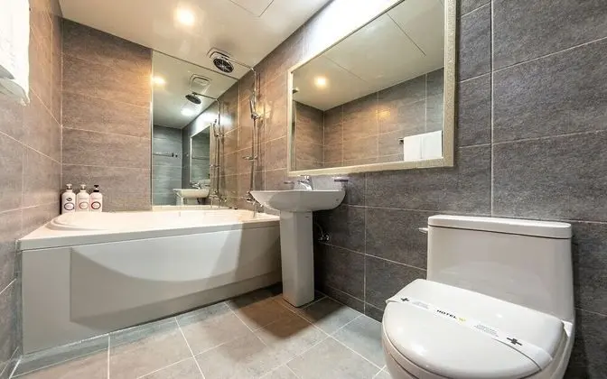 Oda (Deluxe A (Twin Bathtub PC))