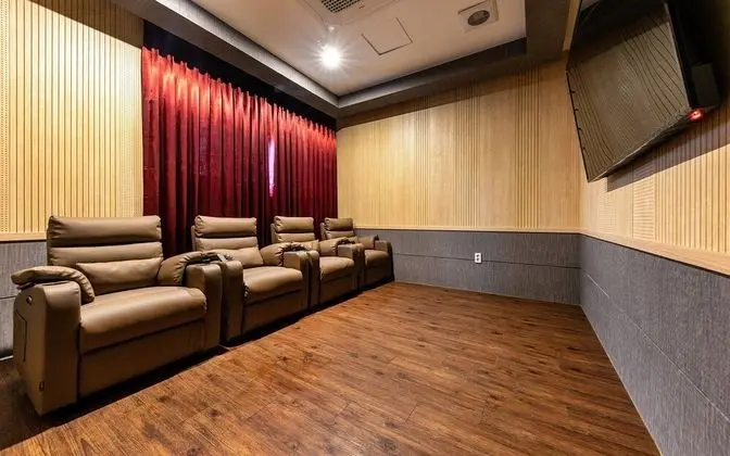 Oda (VIP2-702 (duplex karaoke Netflix avai)