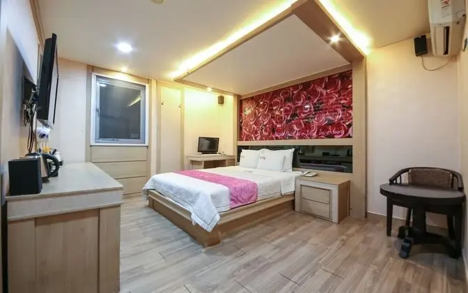 Oda (Standard(Netflix Available Snack Bar))