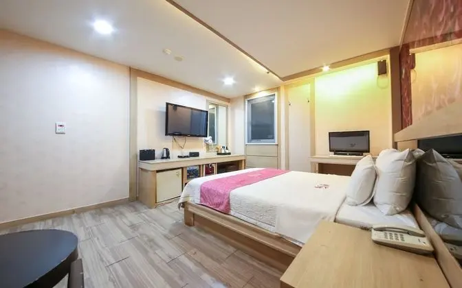 Oda (Standard(Netflix Available Snack Bar))