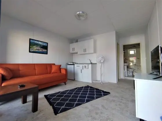 1+1 Apart Daire, Deniz Manzaralı, Balkonlu