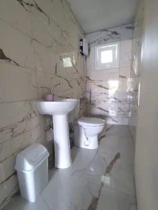 Apart Oda, Deniz Manzaralı, Balkonlu