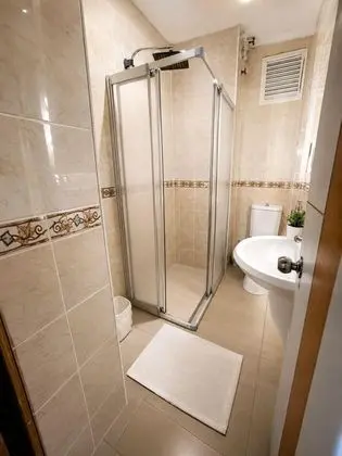 Çift Kişilik, Şehir Manzaralı