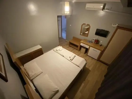 Tek Kişilik, Şehir Manzaralı