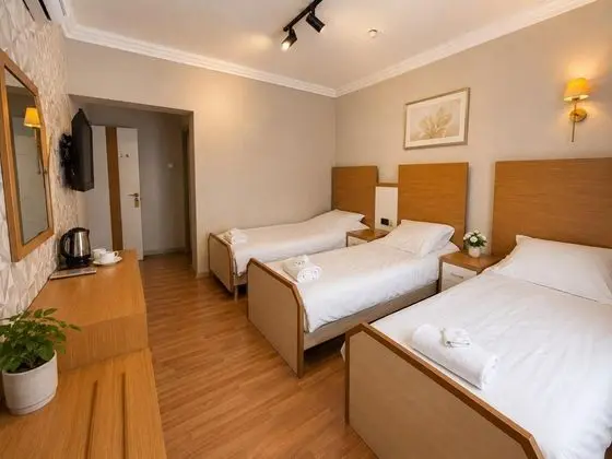 Triple, Şehir Manzaralı
