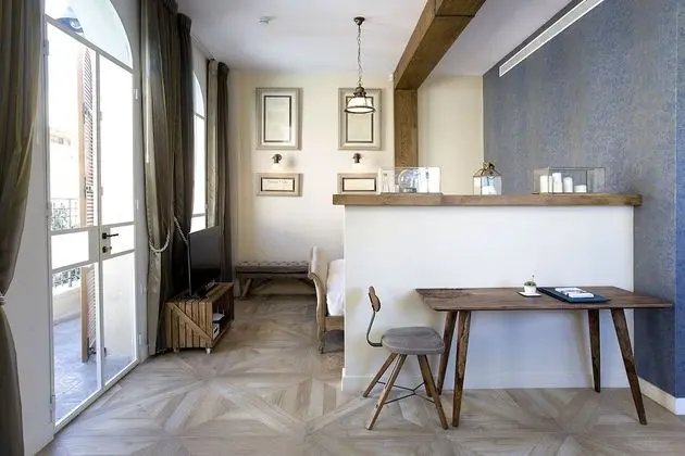 Stüdyo, 1 En Büyük (King) Boy Yatak ve Çekyat