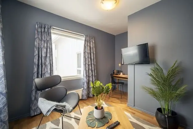 Business Tek Büyük Yataklı Oda