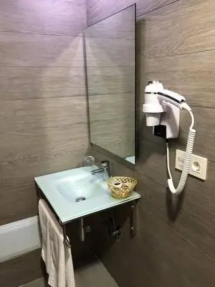 Deluxe Tek Büyük veya İki Ayrı Yataklı Oda, 1 En Büyük (King) Boy Yatak, Engellilere Uygun