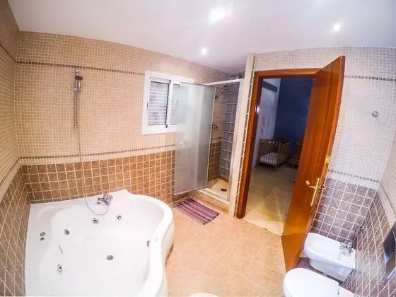 Family Villa, 6 Yatak Odası, Kişiye Özel Havuzlu, Bahçeli