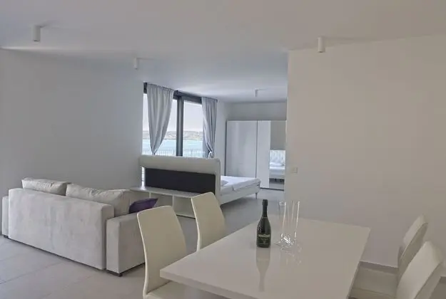 Panoramic Apart Daire, Deniz Manzaralı