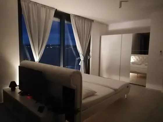 Panoramic Apart Daire, Deniz Manzaralı