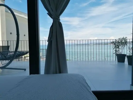 Panoramic Apart Daire, Deniz Manzaralı