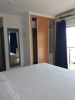 Tek Büyük veya İki Ayrı Yataklı Oda, Balkon