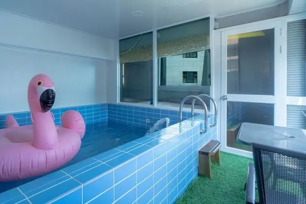 Kids Pool Dolphin 1