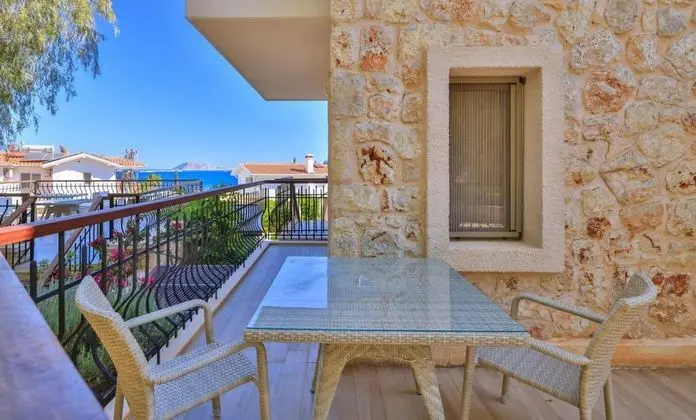Deluxe Çift Kişilik Oda, Kısmi Deniz Manzaralı, Balkonlu