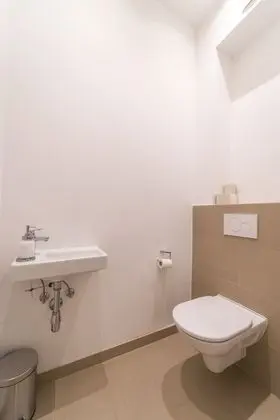 CALM Apartment near Centre