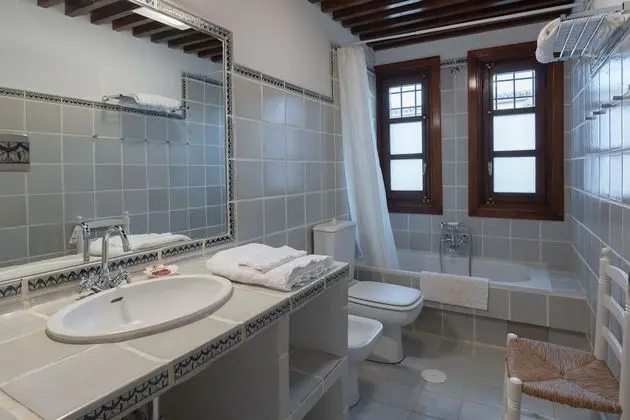 Tek Büyük veya İki Ayrı Yataklı Oda, Sigara İçilmez