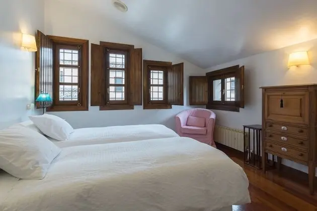 Tek Büyük veya İki Ayrı Yataklı Oda, Sigara İçilmez