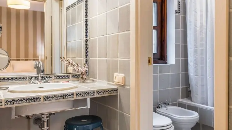 Tek Büyük veya İki Ayrı Yataklı Oda, Sigara İçilmez