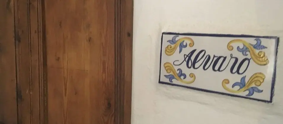 Basic Tek Büyük Yataklı Oda (Jorge)