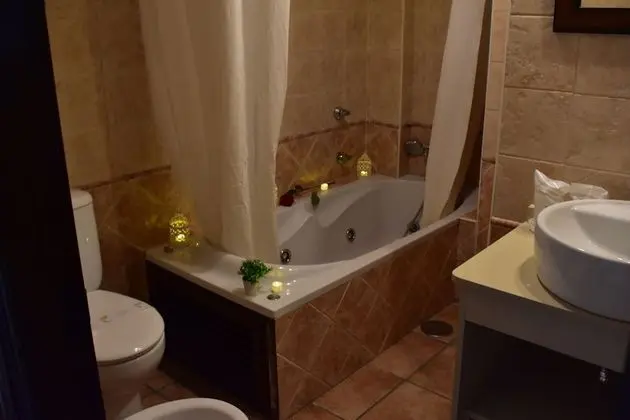 Tek Büyük Yataklı Oda, Jakuzi