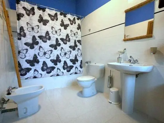 Standard Tek Büyük veya İki Ayrı Yataklı Oda, Bahçeli