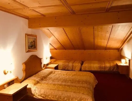 Classic Üç Kişilik Oda, Balkon, Dağ Manzaralı