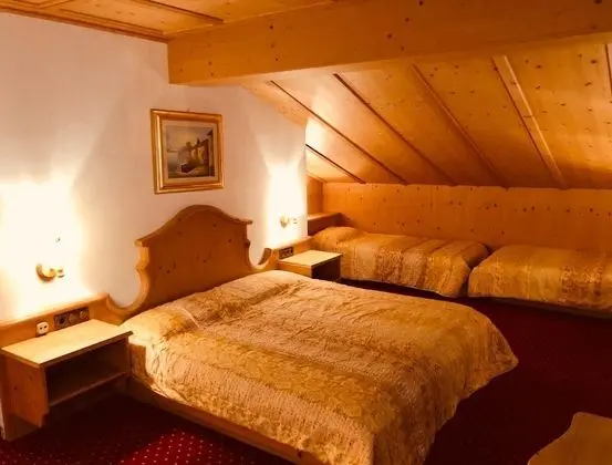 Classic Üç Kişilik Oda, Balkon, Dağ Manzaralı