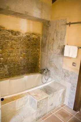 Superior Tek Büyük veya İki Ayrı Yataklı Oda