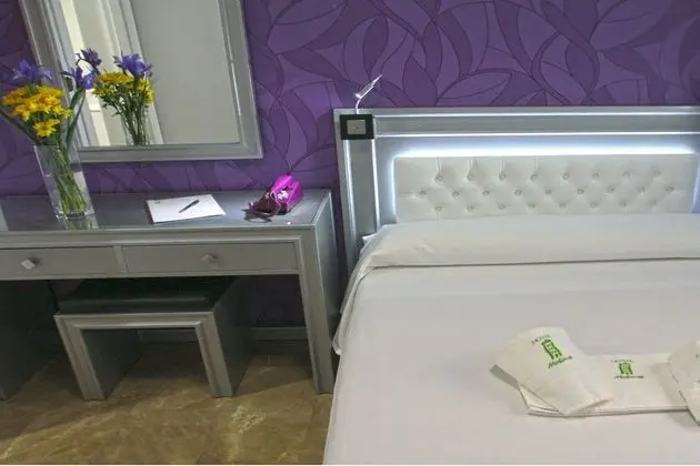 Traditional İki Ayrı Yataklı Oda