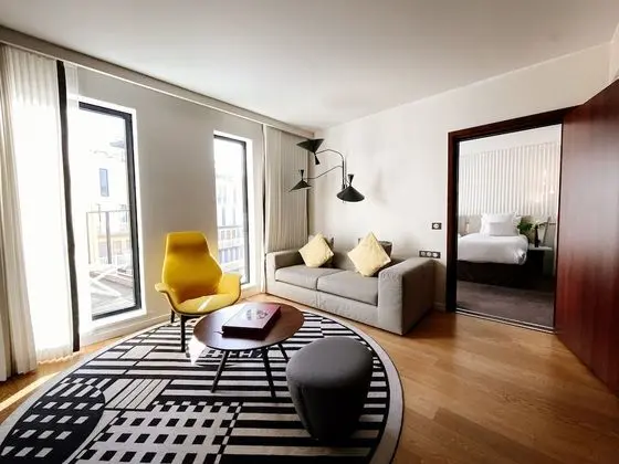 Süit, 1 En Büyük (King) Boy Yatak, Balkon, Havuz Manzaralı