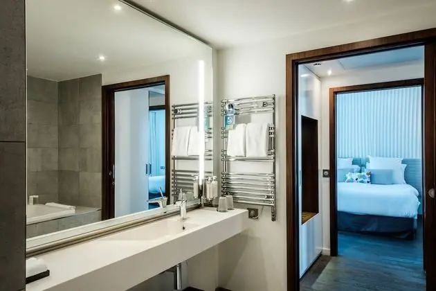 Süit, 1 En Büyük (King) Boy Yatak, Balkon, Havuz Manzaralı