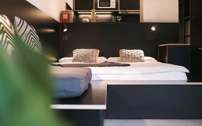 Stüdyo (M)
