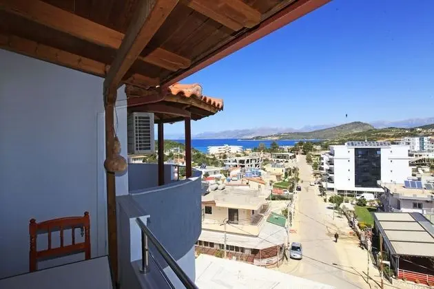 Tek Büyük Yataklı Oda, Balkon