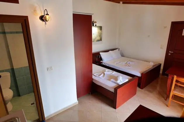 Üç Kişilik Oda, Deniz Manzaralı