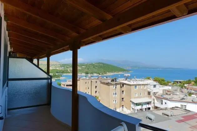 Üç Kişilik Oda, Deniz Manzaralı